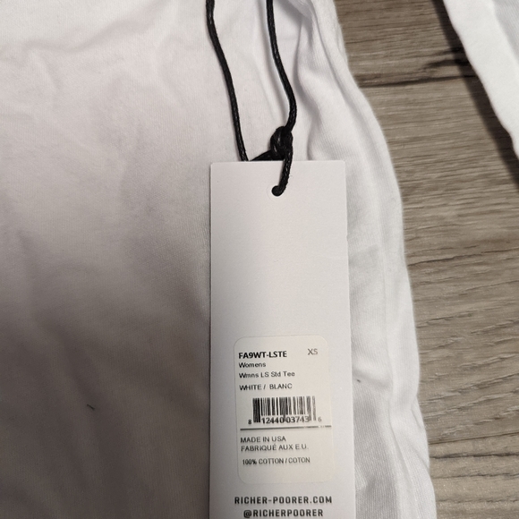 NWT, Richer Poorer long sleeve relaxed tee, xs - Picture 2 of 7